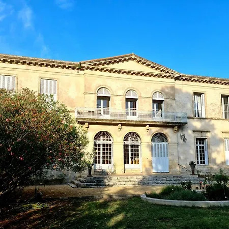 Homestay Ch Chevalier, Domaine De La Serre Saint-Thibery