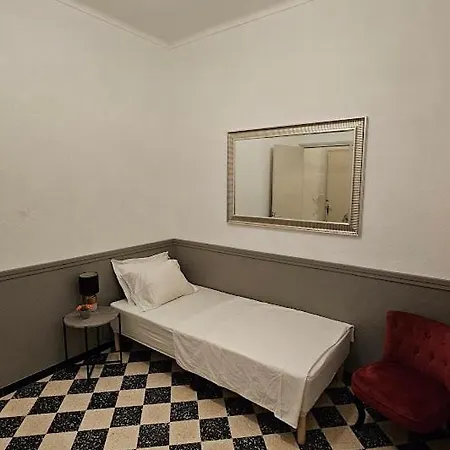 Ch Chevalier, Domaine De La Serre Homestay *